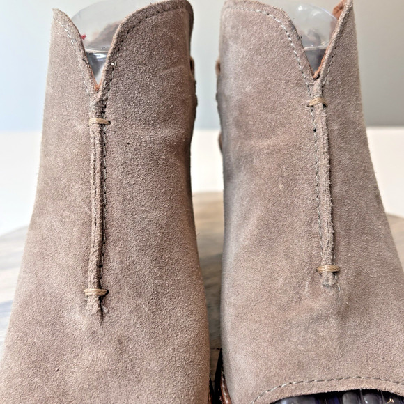 Frye Courtney Suede Open Toe Slingback Block Heel Booties Women’s Size 7B - Picture 8 of 11